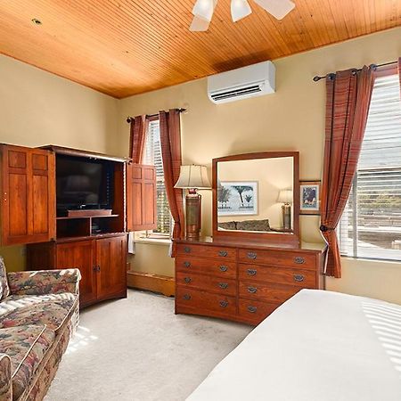 Independence Square 308, Top Floor Hotel Room With Ideal Downtown Location Aspen Kültér fotó